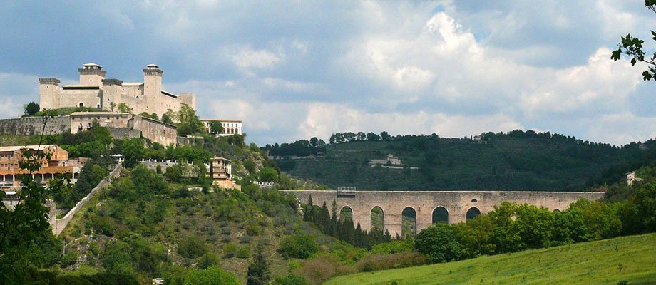 01-rocca_albornoziana_e_ponte_delle_torri