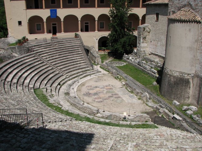 03-Spoleto_Teatro_Romano