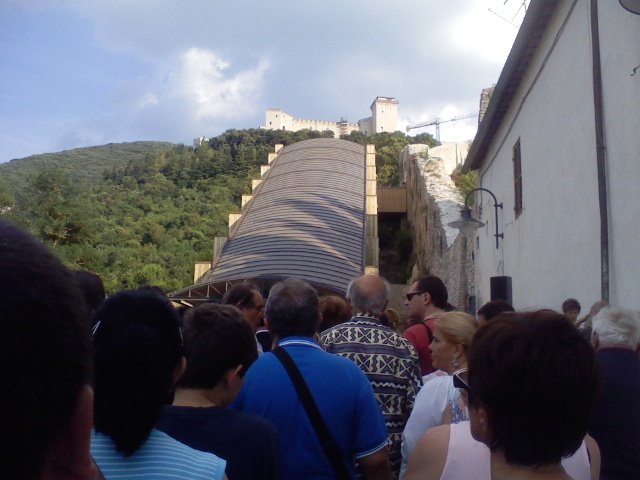 09-scale_mobili_rocca_spoleto